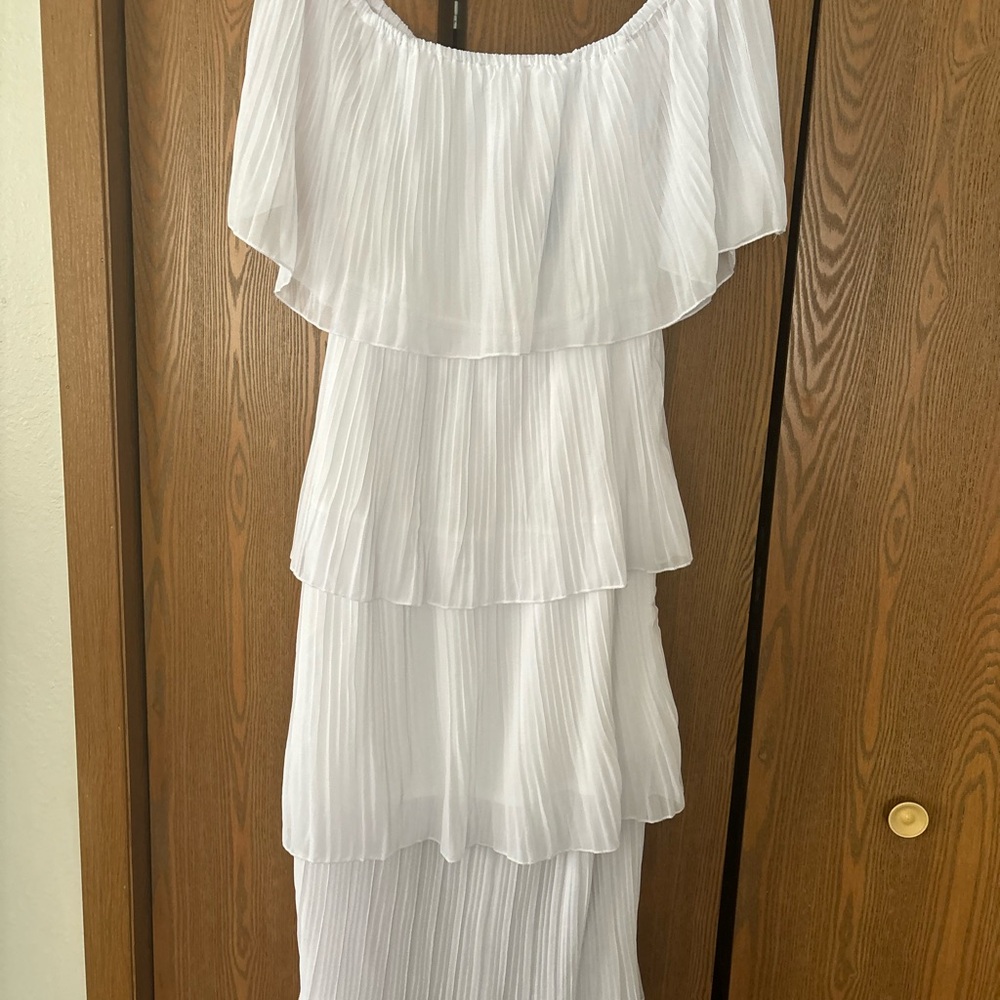 Elegant White Off-Shoulder Dress